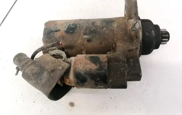 Volkswagen Touran I Starter motor