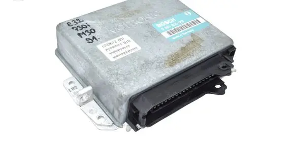 BMW 7 E32 Engine control unit/module 12141722612 1722612 0261200178