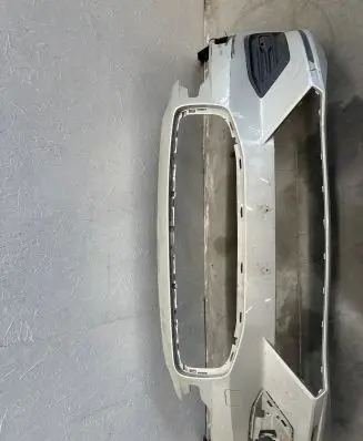 Volvo V60 Front bumper 31690589