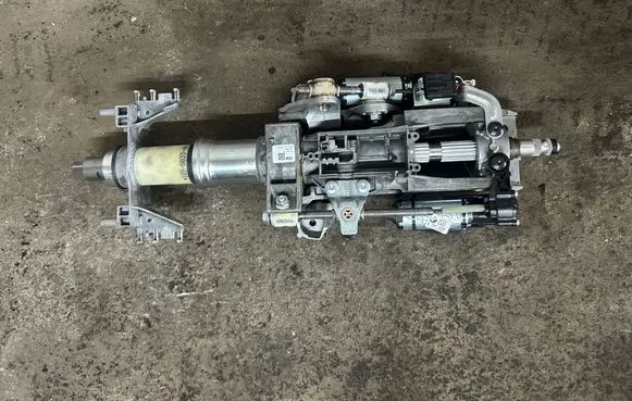 BMW 7 F01 F02 F03 F04 Steering wheel axle 6787926
