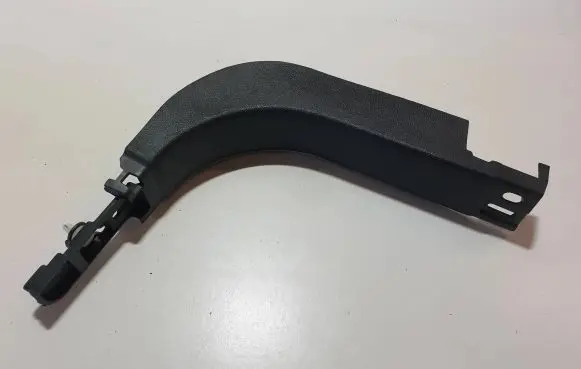 (A) pillar trim