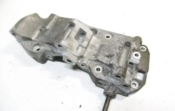 BMW 5 F10 F11 Engine mounting bracket 174786