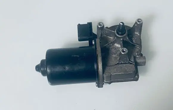 BMW X5 E53 Wiper motor 6913007