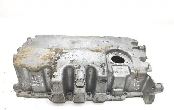 Volkswagen Tiguan Oil sump 03G103603 V200