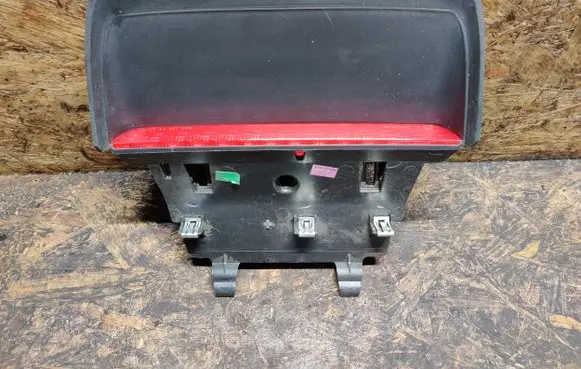 Chrysler 200 Third/center stoplight 05182540AA