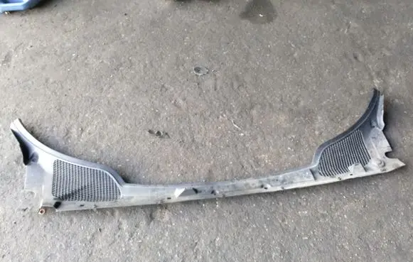 Opel Sintra Wiper trim 10418939