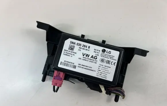 Skoda Superb B8 (3V) Other control units/modules 5NA035284B