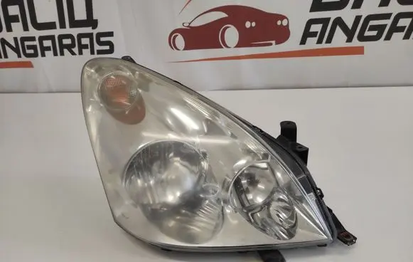Toyota Corolla Verso AR10 Headlight/headlamp