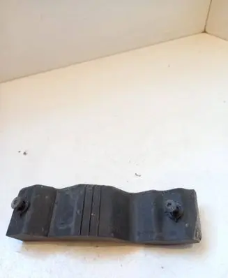 Audi TT Mk1 Front bumper mounting bracket 8N0807184A