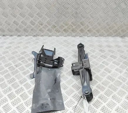 Lexus IS III XE30 Lift Jack 0911130160 5879053010