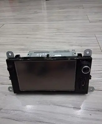 Renault Clio IV Navigation unit CD/DVD player 281152390R