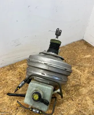BMW 5 E60 E61 Brake booster 2923