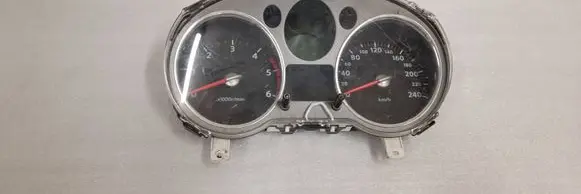 Volkswagen PASSAT B6 Speedometer (instrument cluster)