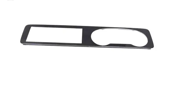 Dashboard glove box trim