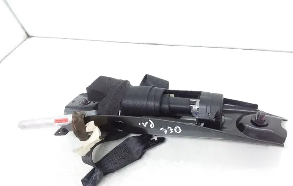 Volvo V70 Front seatbelt 39806016