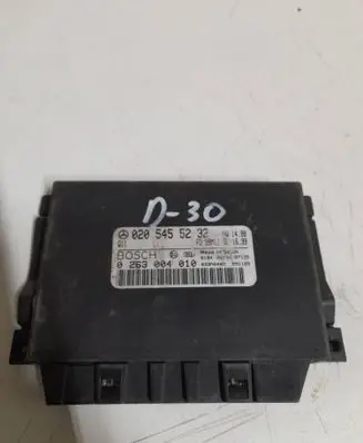 Mercedes-Benz C W204 Parking PDC control unit/module 0205455232 033M044M 0263004010