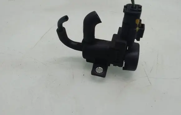 Citroen C5 Turbo solenoid valve 9652862380