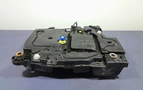 Citroen C5 AdBlue liquid reservoir 9812447080