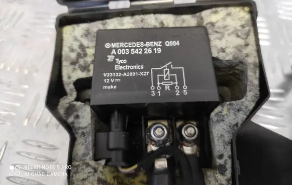 Mercedes-Benz C W204 Other relay A0035422619