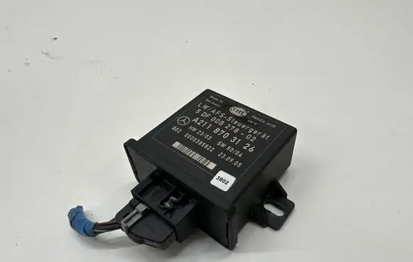 Mercedes-Benz E W211 Light module LCM A2118703126