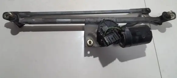 Opel Vectra B Front wiper linkage and motor