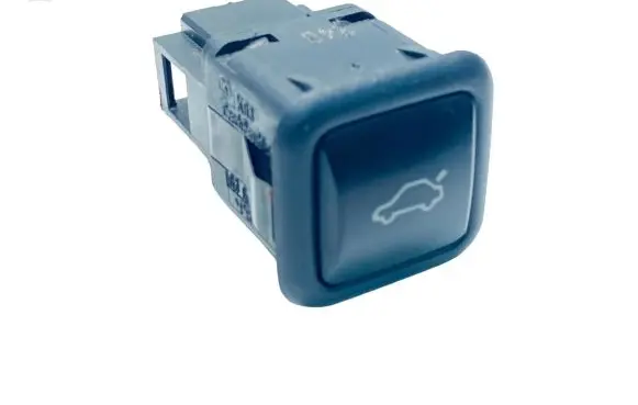 Tailgate opening switch