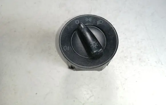 Volkswagen PASSAT B5 Light switch 3B0941531B