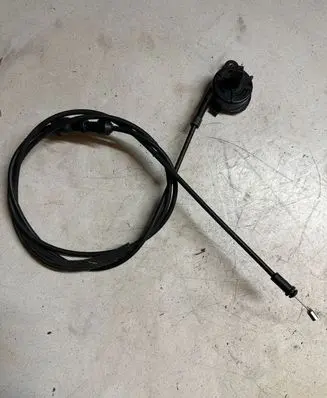 Renault Captur Engine bonnet/hood lock release cable 