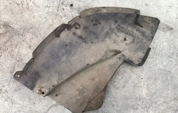 Front bumper skid plate/under tray
