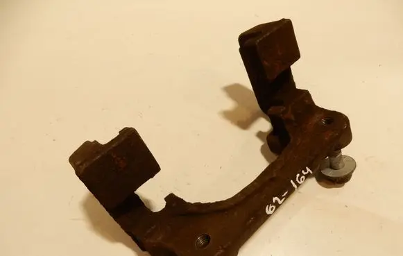 BMW 5 F10 F11 Front brake caliper 62164