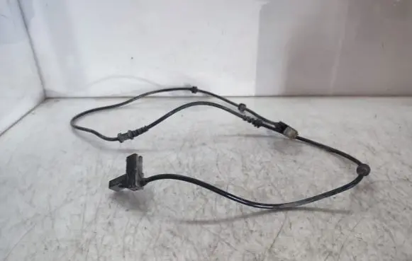 Mercedes-Benz CLA C117 X117 W117 ABS brake wheel speed sensor A2465408213