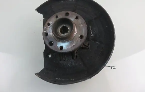 Opel Meriva B Front wheel hub spindle knuckle
