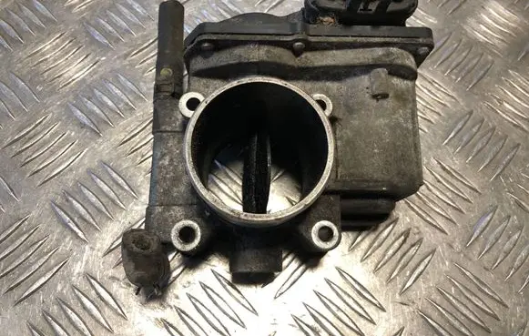 Mazda 6 Throttle valve RF7J136B0C K4238 001201317
