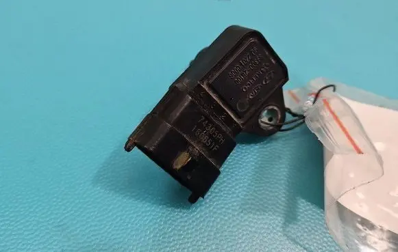 Hyundai Tucson TL Air pressure sensor 39300-2B100 IMPRK1508917