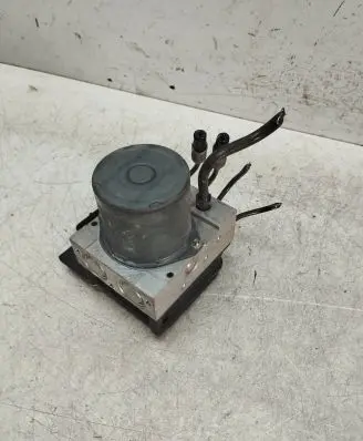 BMW 5 E60 E61 ABS Pump 6777799 6777797