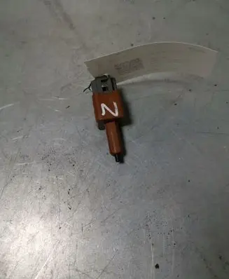 Nissan 370Z Brake pedal sensor switch 5Y03K1