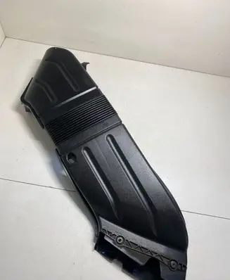 Audi A4 S4 B6 8E 8H Air intake duct part 8E0129618E
