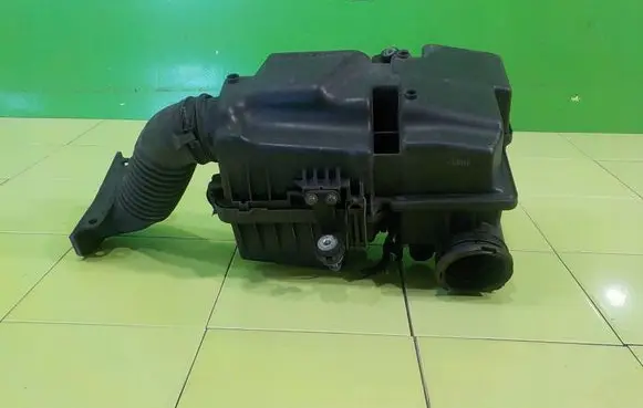 Honda Insight Air filter box TP79