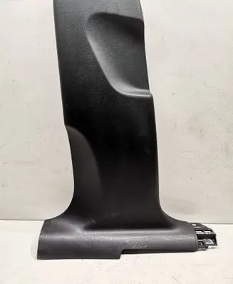 (B) pillar trim (bottom)