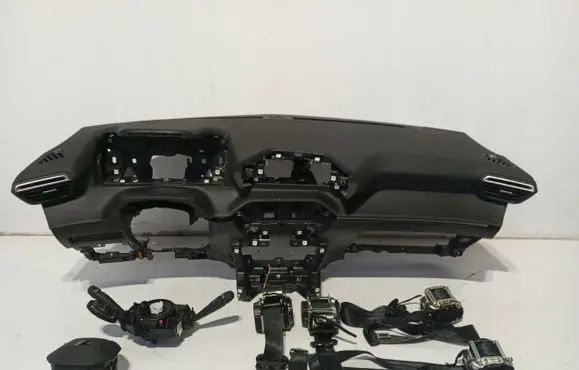 Peugeot 2008 II Radio/GPS head unit trim 