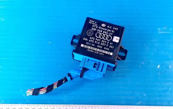 Audi A6 S6 C6 4F Light module LCM 5DF00888627 4F097357F 4F0910357F