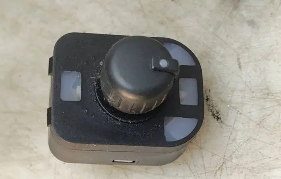 Seat Exeo (3R) Wing mirror switch 8E0959565A 1509