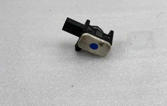 Porsche Cayenne (92A) Airbag deployment crash/impact sensor 7P0959651