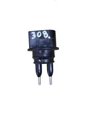 Volkswagen PASSAT B6 Windshield washer fluid level sensor 7M0919376