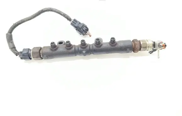 Toyota Avensis T220 Fuel main line pipe 