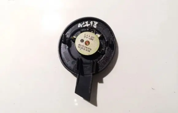 KIA Carnival Front door speaker b615188 0k53e6696500