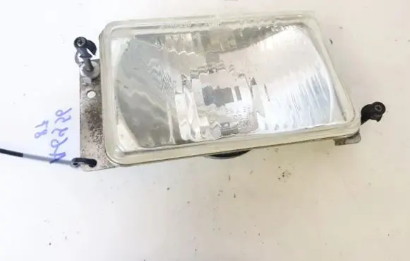 Volkswagen Polo II 86C 2F Headlight/headlamp 301127587 1fb128162-00