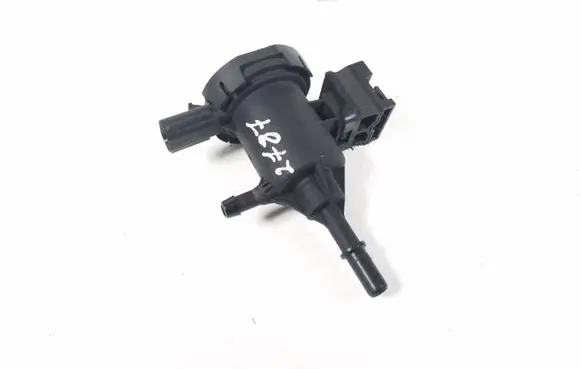 Mercedes-Benz E C207 W207 Valve A0014760532