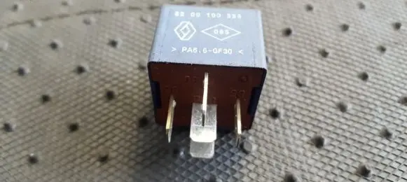 Renault Laguna II Other relay 8200100524 20241041