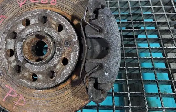 Front brake caliper